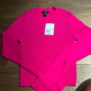 Selling a FOREVER 21 low crop top sweater long sleeve, PINK